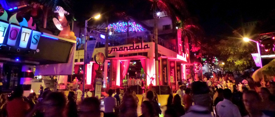 playa del carmen night activities