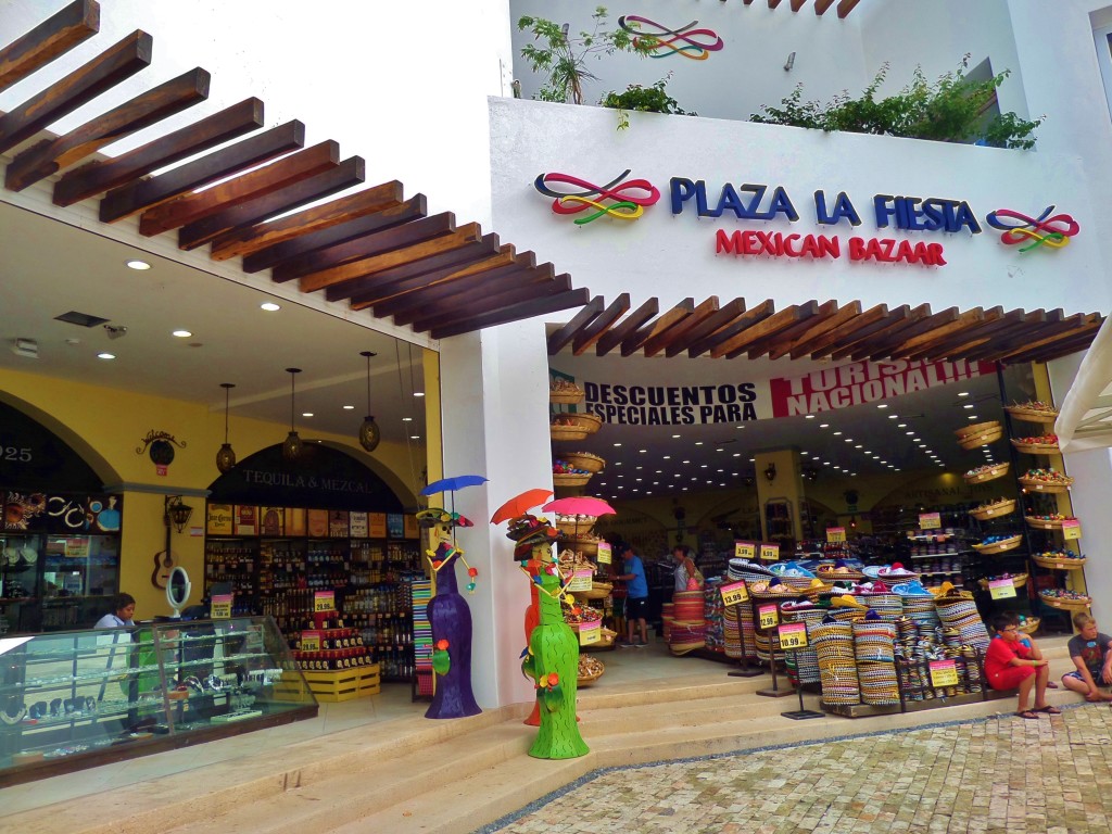 shopping near playa del carmen