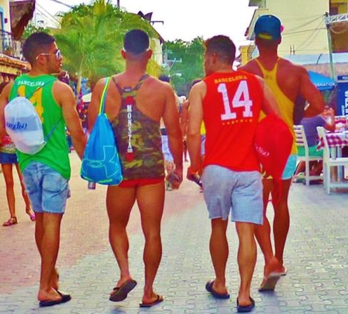 playa del carmen gay beach