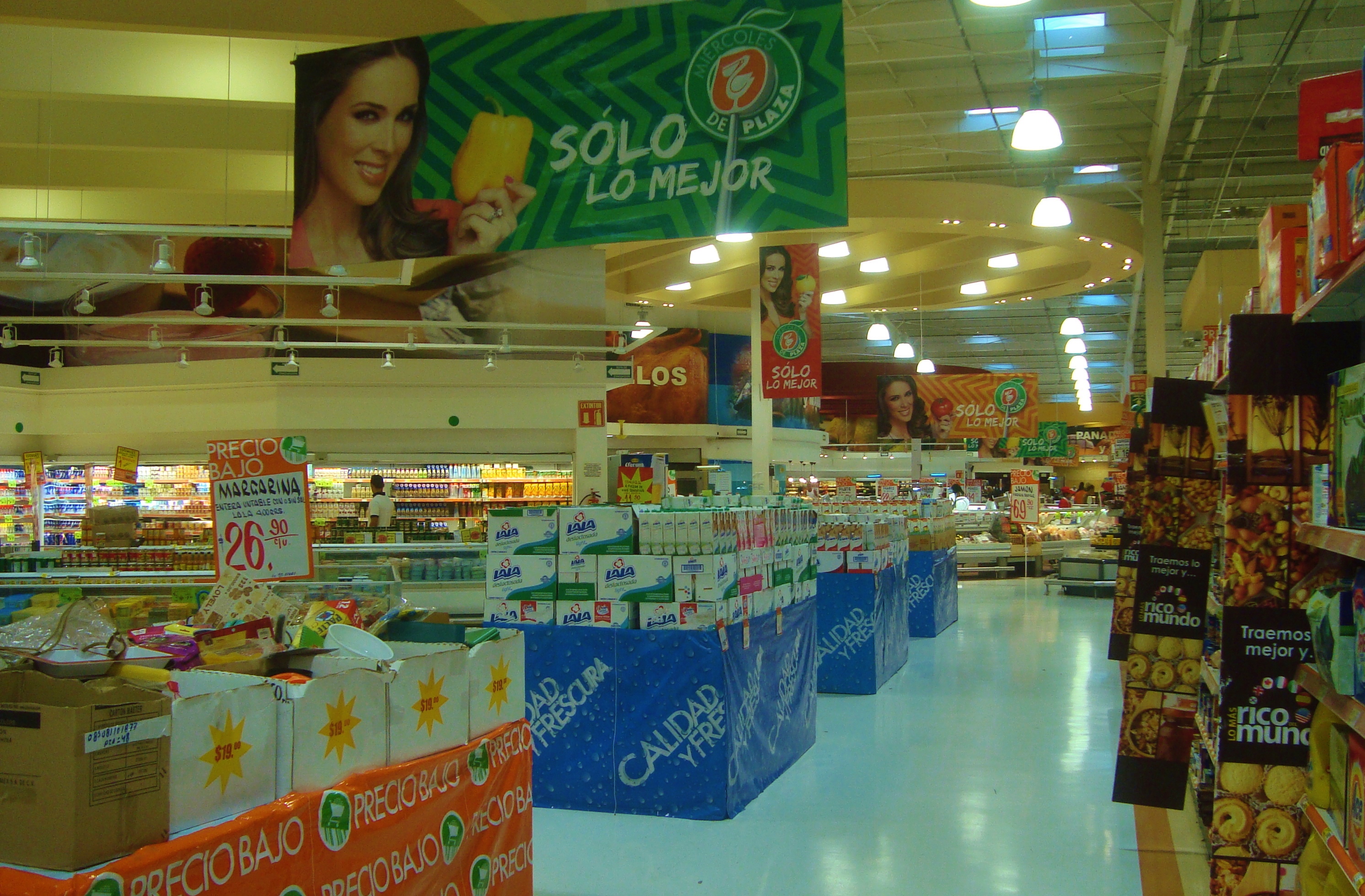 grocery store near catamaran resort and spa