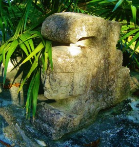 Mayan sculpture in Playa del carmen