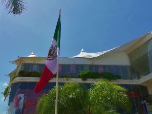 Celebrating Mexican independence day in Playa Del Carmen