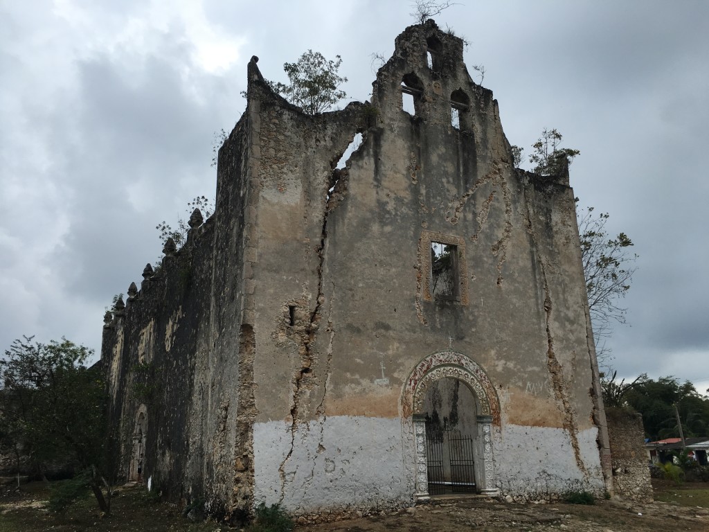 The church in Tixhualactun, Yucatan