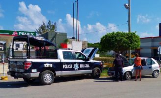 driving Riviera Maya