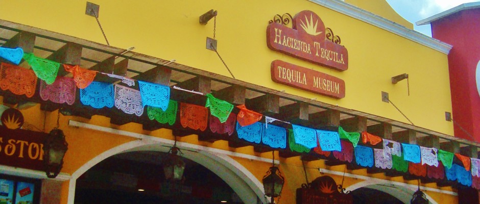 Hacienda Tequila Playa Del Carmen shoping for souvenirs