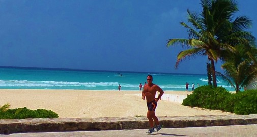 running playa del carmen playacar