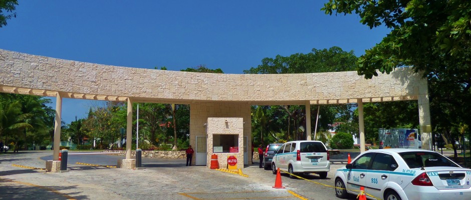 Playacar Playa del carmen, Phase 1 Phase 2 All inclusive hotel mayan ruins, beach, condos, houses