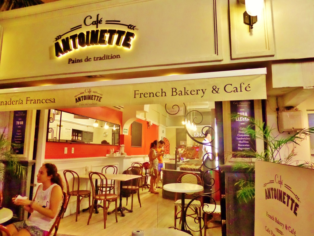 Cafe Antoinette in Playa Del Carmen