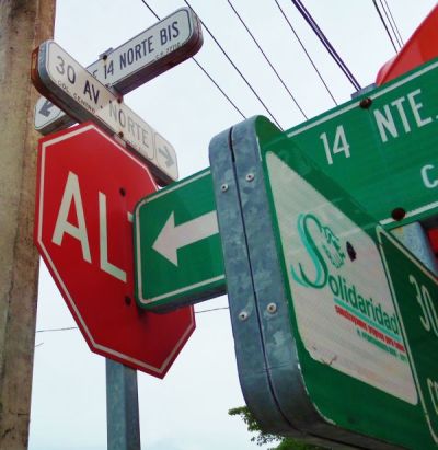 funny sign in Playa Del Carmen