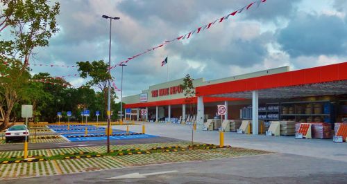 Home Depot in Playa Del Carmen Mexico