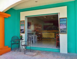 Tradiciones Comida y Postries Bakery in Playa Del Carmen