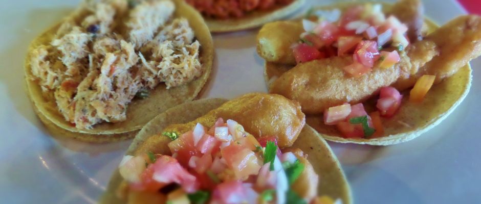 El Oasis Mariscos seafood restaurant in Playa Del Carmen