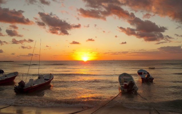 Sunrise photo in Playa Del Carmen