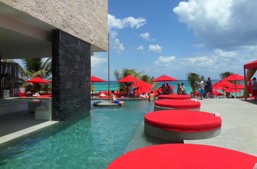 beach clubs in playa del carmen