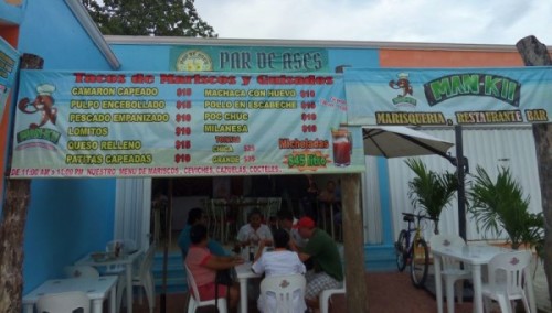 Man-Kii Seafood Restaurant in Playa Del Carmen