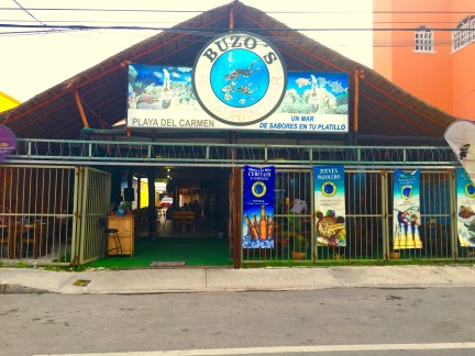 Buzo's seafood restaurant in Playa Del Carmen