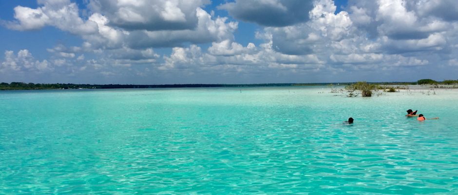 Boat tour Laguna Bacalar