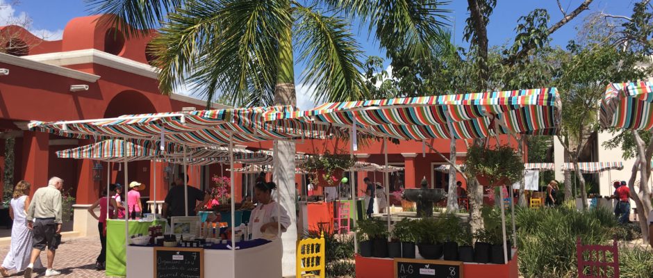 El Pueblito Market Mayakoba