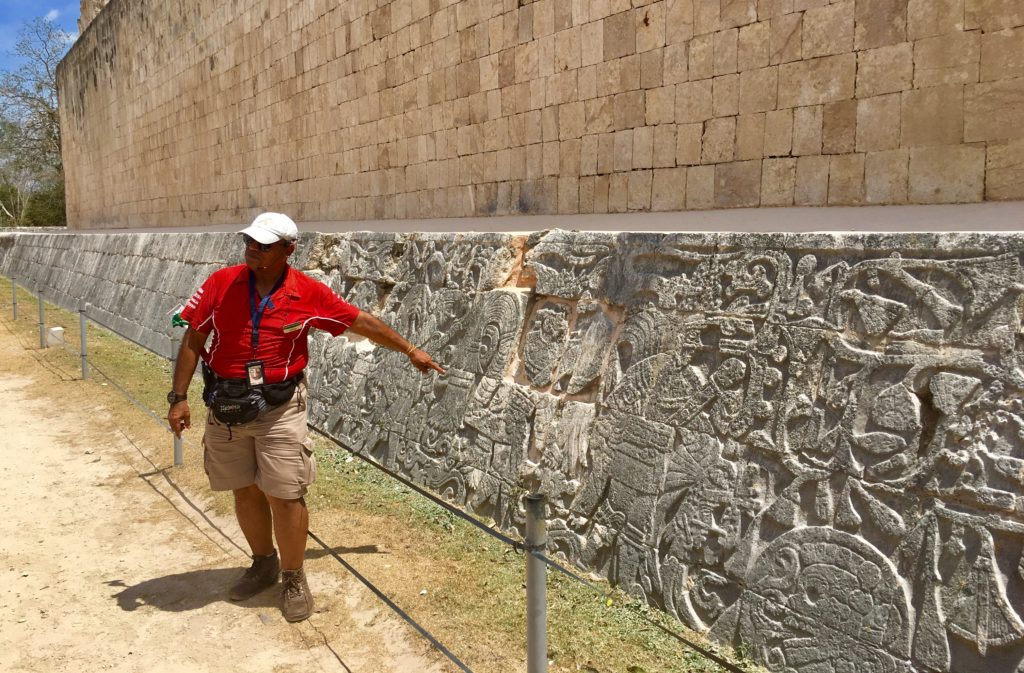 Xichen Delue Tour to Chichen Itza