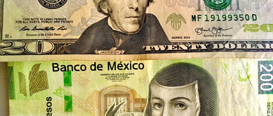 Should you use Pesos or Dollars in Mexico? The best currency for your purchases - Everything ...