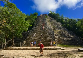 Which Mayan pyramids in Mexico can you climb?