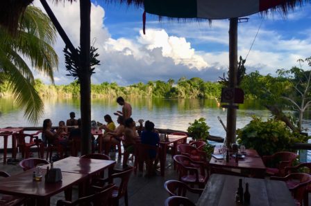 Cenote Azul Bacalar