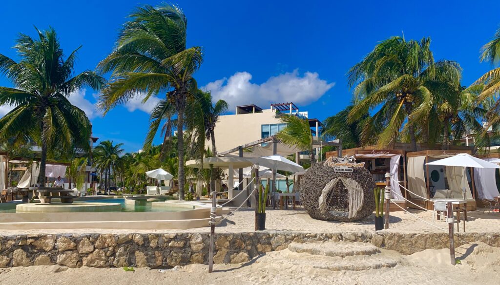 mandarina beach club playa del carmen