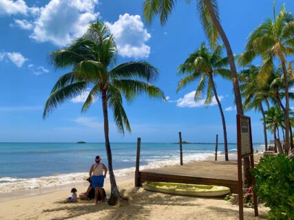 A Day in Playa del Carmen - Southern Curls & Pearls