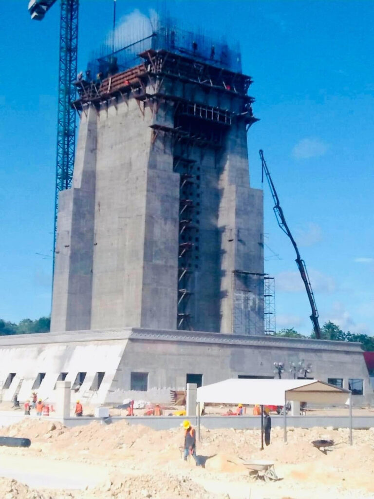 How the control tower is coming along at the Tulum Airport. 