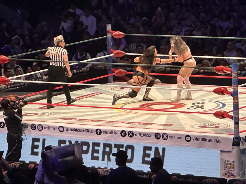 Lucha libre women