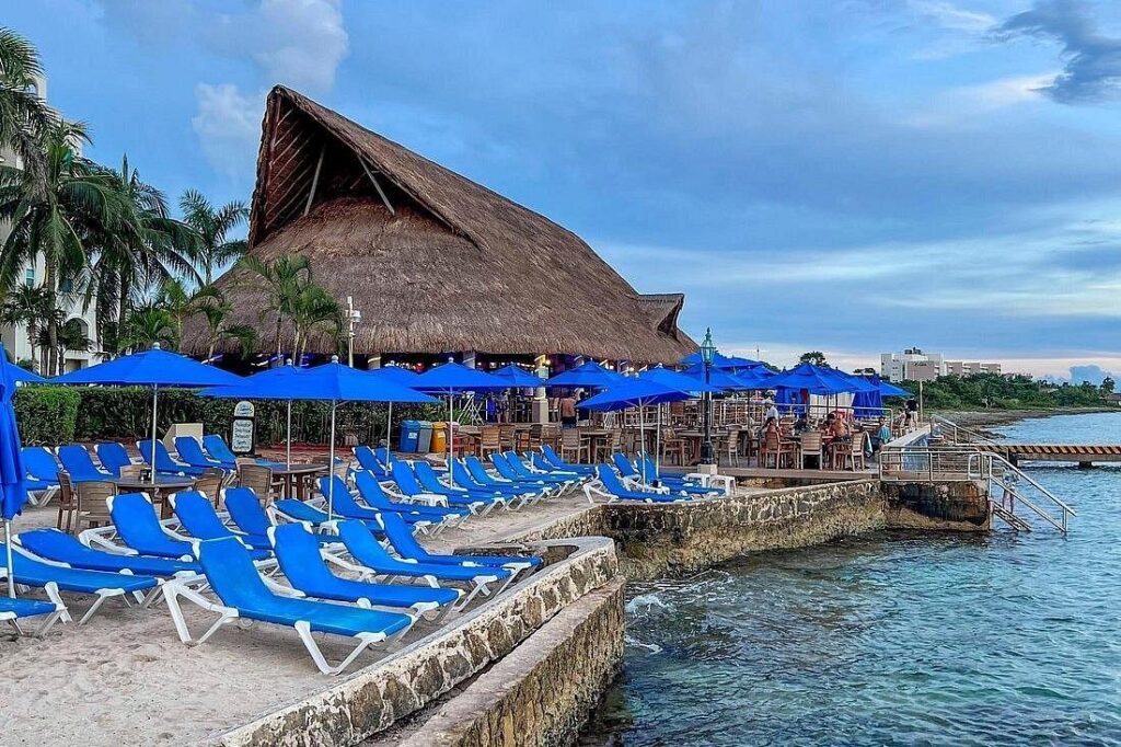 Money Bar Cozumel