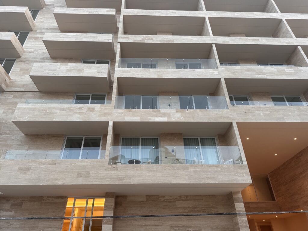 Condo building in Playa Del Carmen